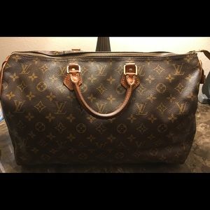 Louis Vuitton Speedy 40